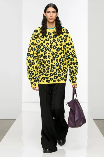 Look 23